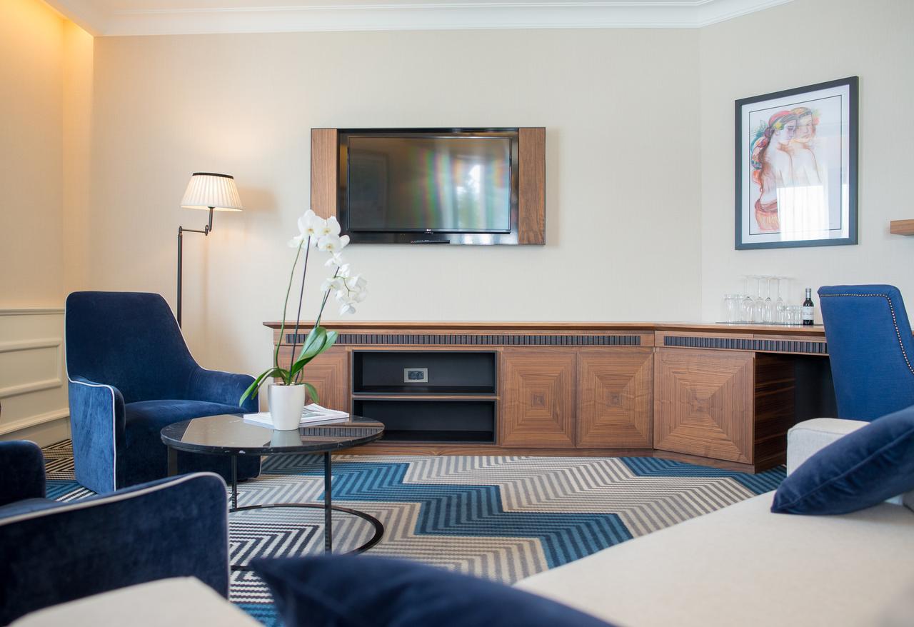 Boutique Hotel La Roche 티바트 외부 사진