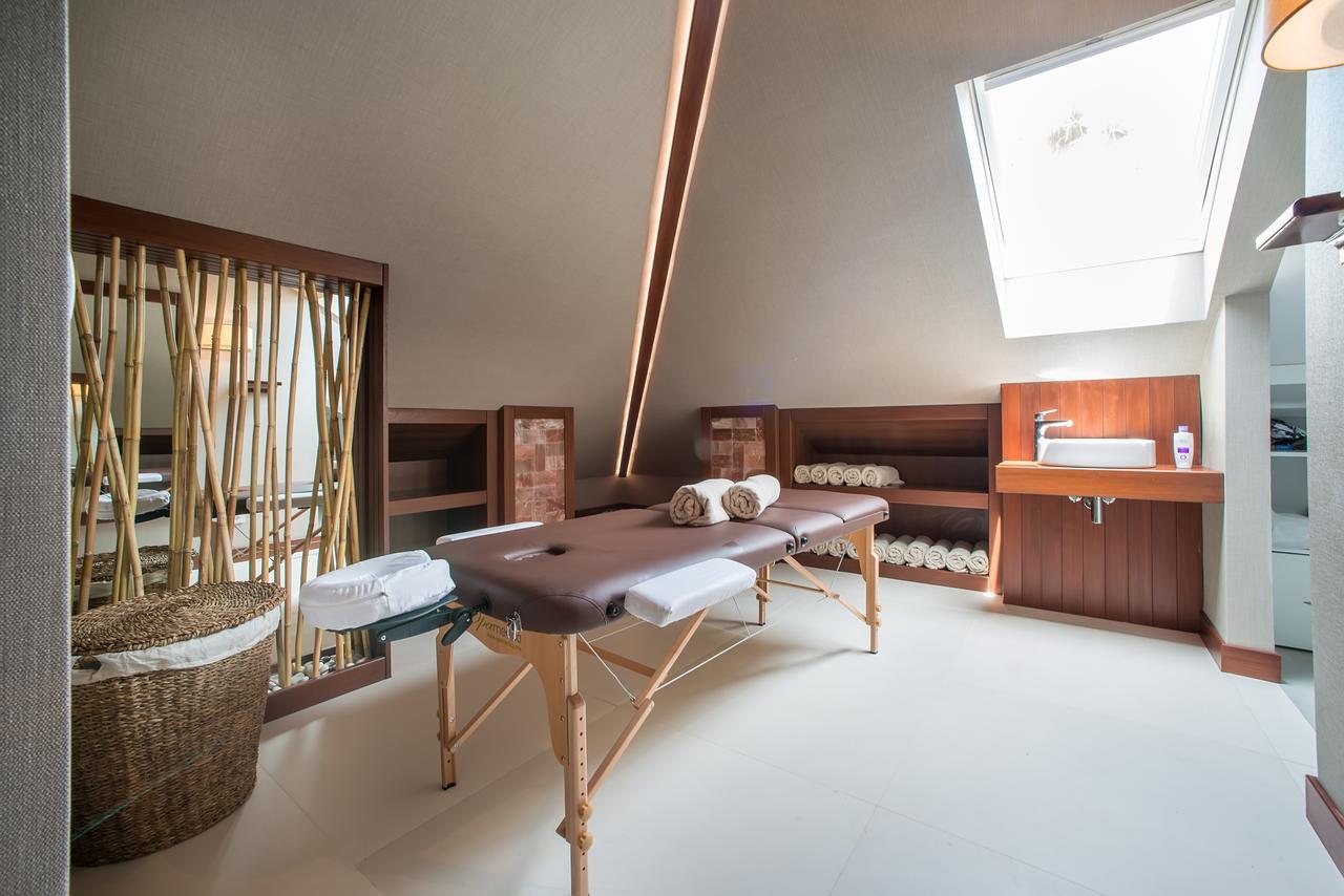 Boutique Hotel La Roche 티바트 외부 사진