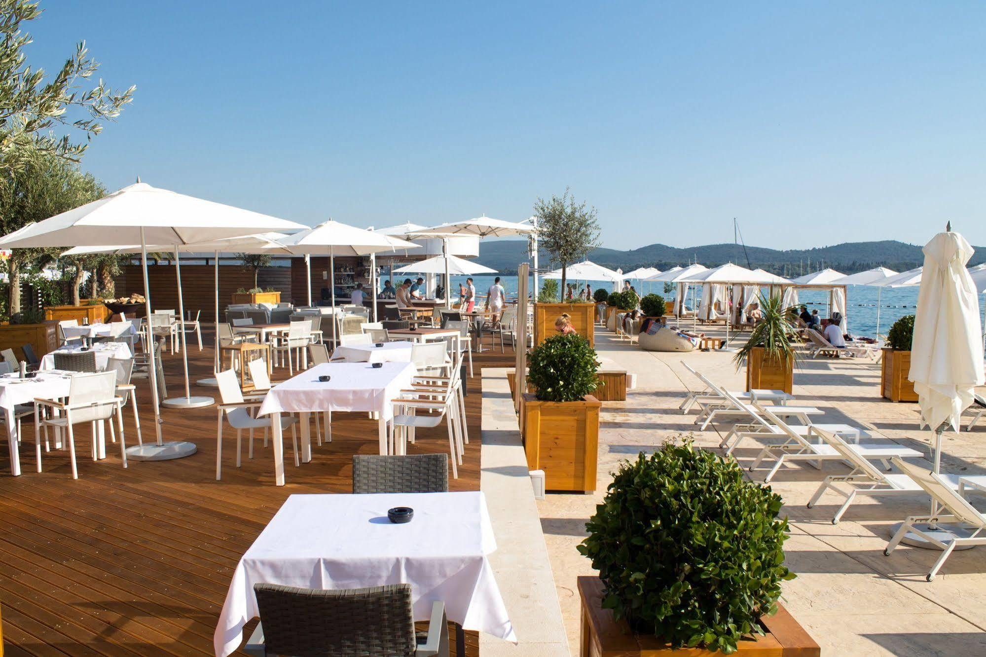 Boutique Hotel La Roche 티바트 외부 사진
