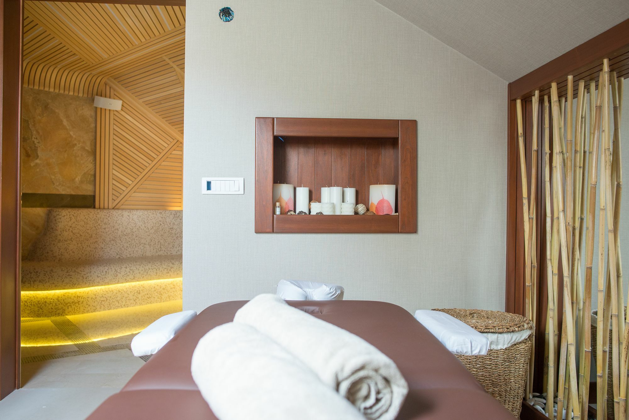Boutique Hotel La Roche 티바트 외부 사진